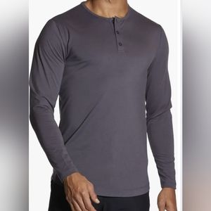 Cuts Clothing long sleeve Henley in cast iron with split hem